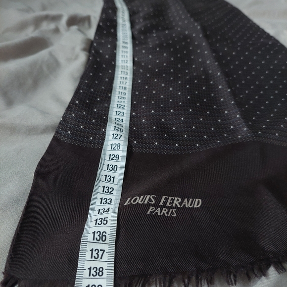 Louis feraud scarf italy - Picture 3 of 8